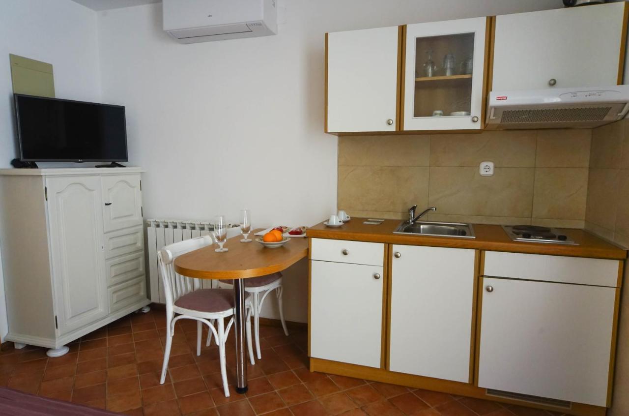 Apartments And Rooms Degra Umag Exterior photo